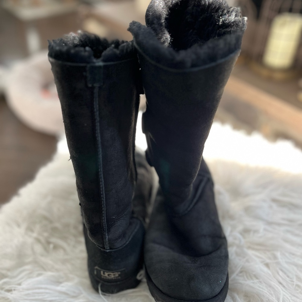 Ugg Bailey Button - image 3